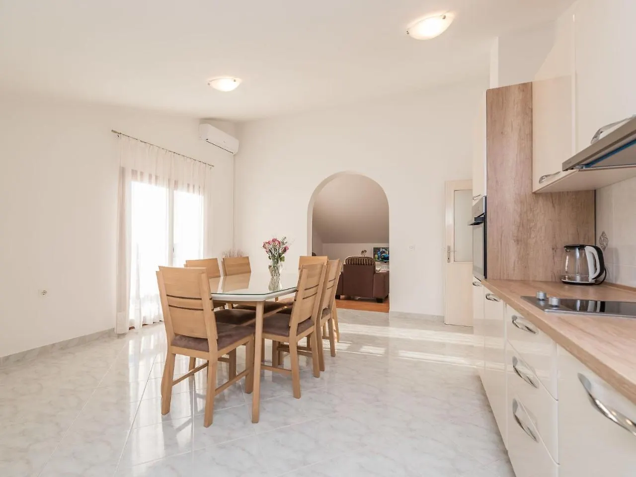 Spacious Apartment With Garden Vrsi Croatia